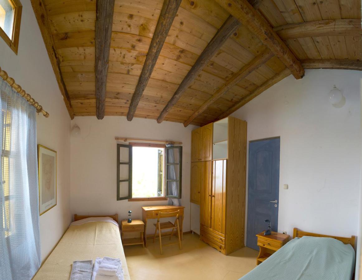 Ikarian Centre - Accommodation & Mountain Hiking Évdilosz Kültér fotó